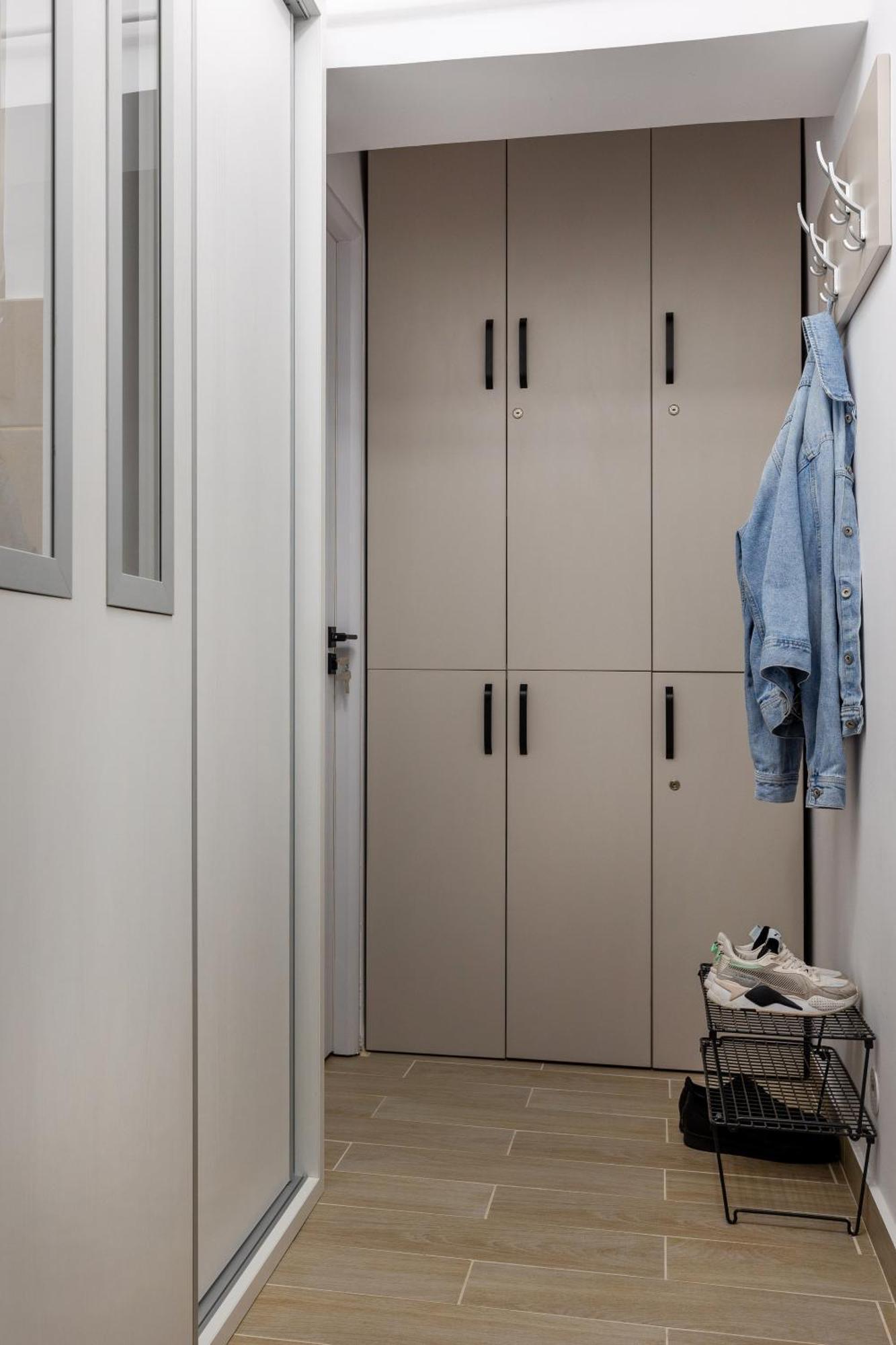 Minerva Studio Craiova Apartment ภายนอก รูปภาพ